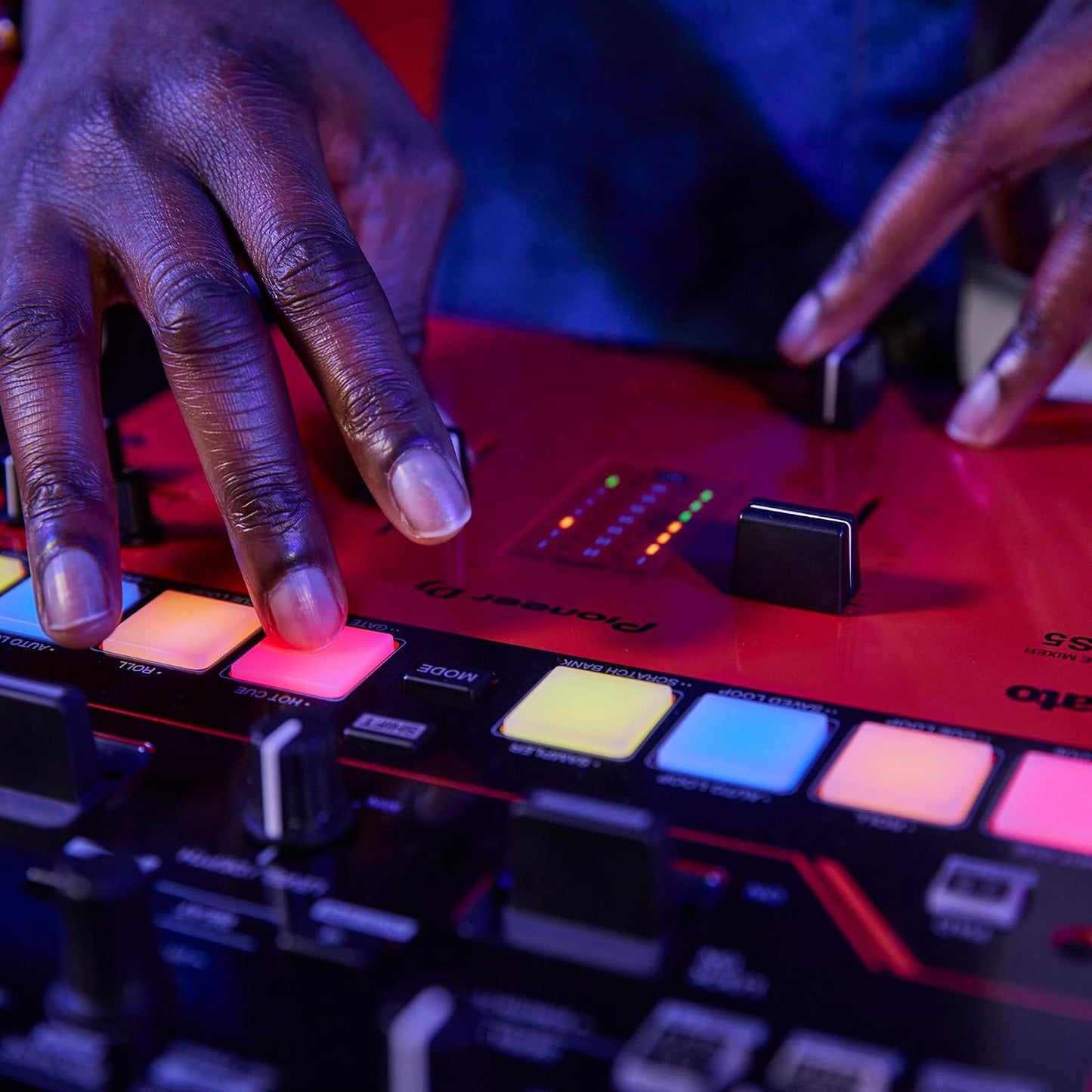Pioneer DJ DJM-S5 2-channel Mixer for Serato DJ,Red/Black