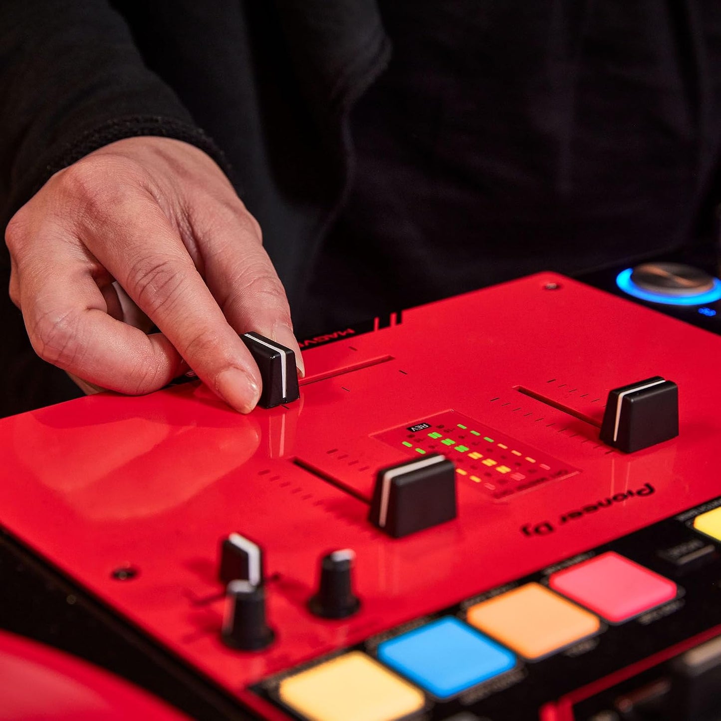 Pioneer DJ DJM-S5 2-channel Mixer for Serato DJ,Red/Black