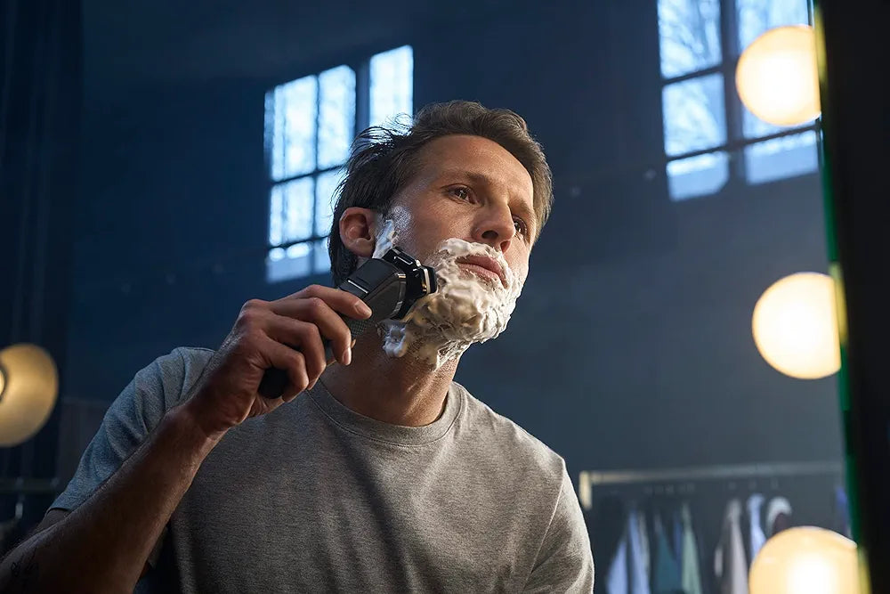 Philips Norelco Shaver 7200 Rechargeable Wet & Dry Electric Shaver with SenseIQ Technology and Pop-up Trimmer (Model S7887/82)